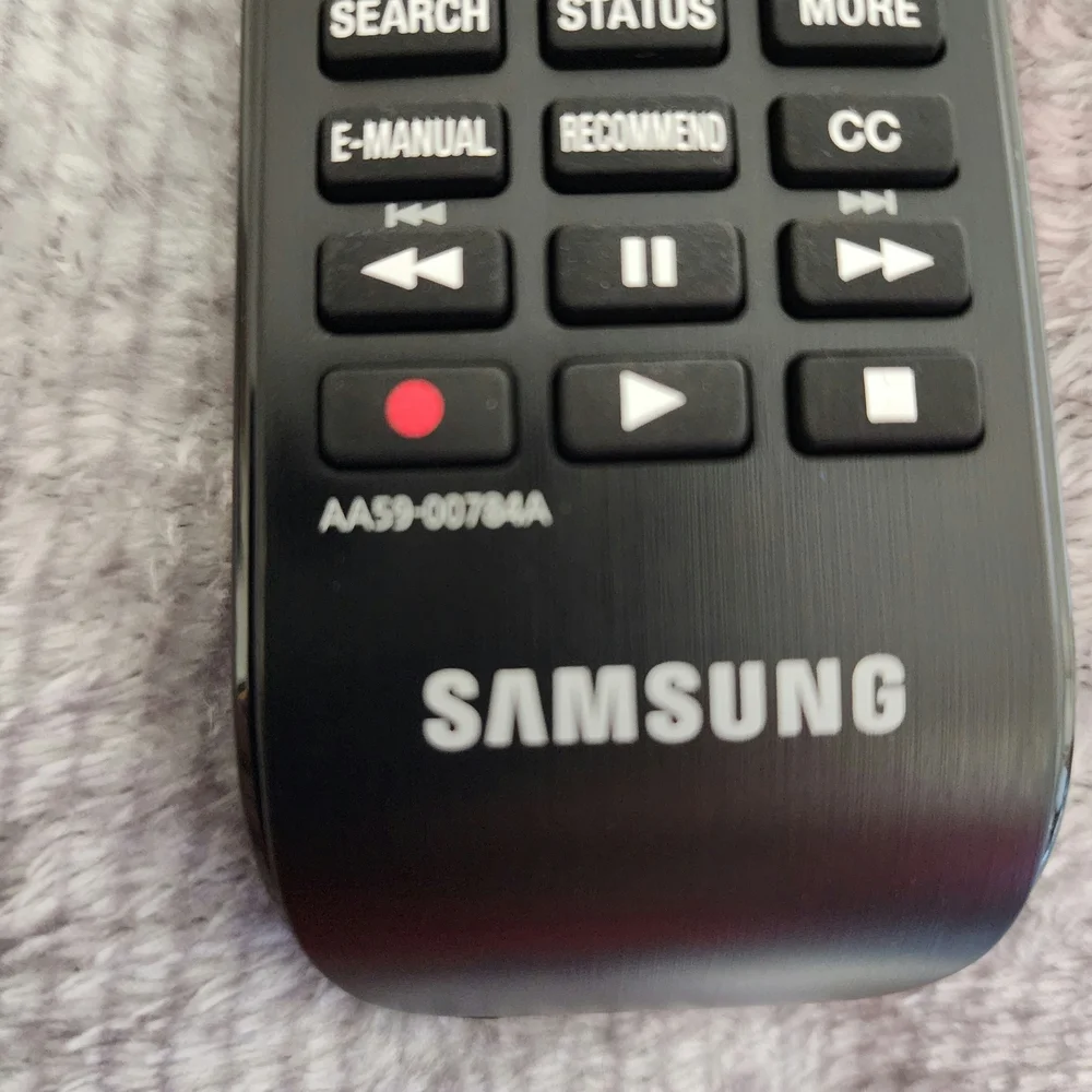 Samsung TV remote control with the model number AA59-00784A